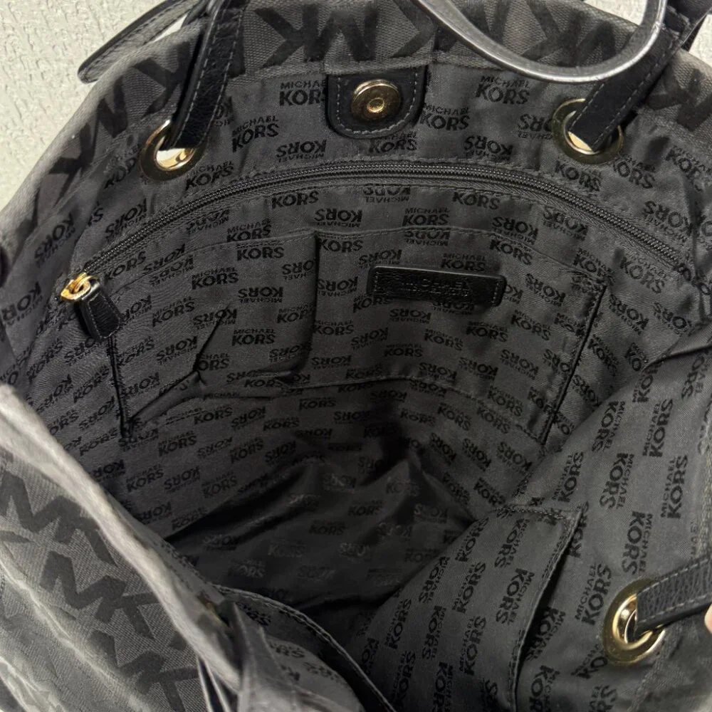 MICHAEL Michael Kors Jet Set Tote Black Monogram Nylon with Leather Straps